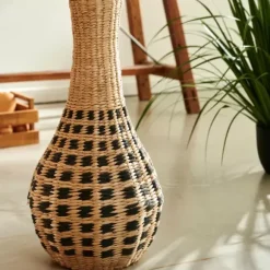 Himalaya Jarra Preto, Natural